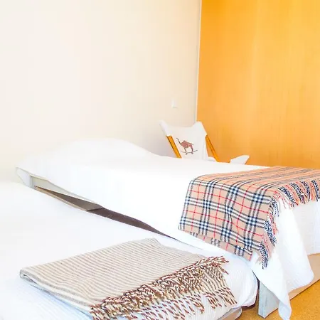 Liiiving In | Lawny Pool House 度假居