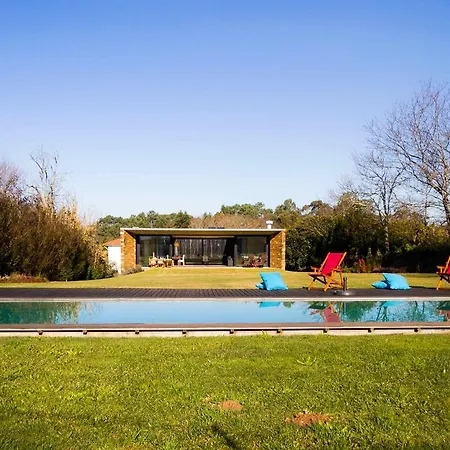 Tatil Evi Liiiving In | Lawny Pool House *