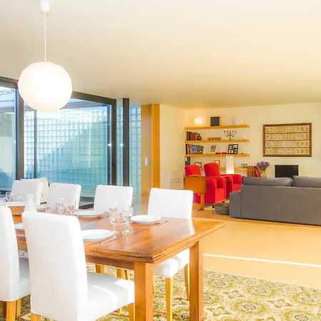 Tatil Evi Liiiving In | Lawny Pool House Caminha