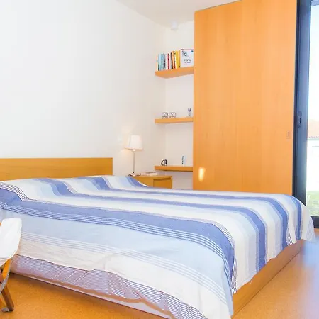 Liiiving In | Lawny Pool House Holiday home Caminha